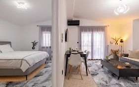 Luxury Central Apartment 2
